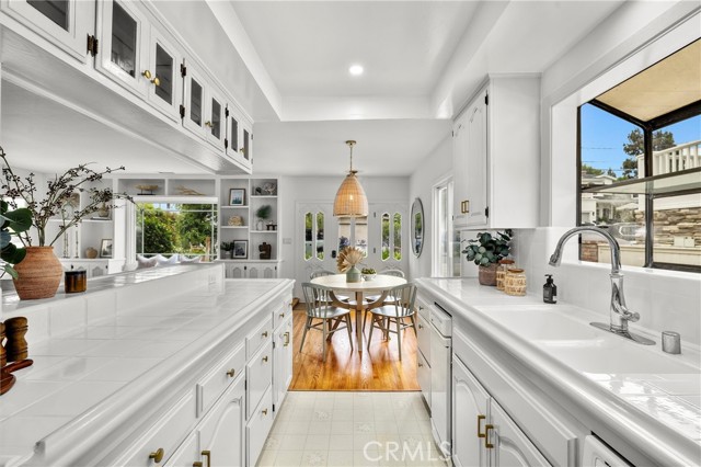 628 29th Street, Manhattan Beach CA: https://media.crmls.org/medias/9a1143b4-fd72-4b4c-9ef9-61c61f7a4ddb.jpg