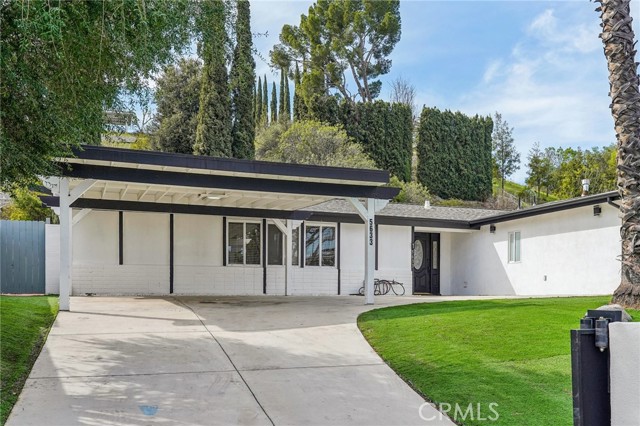 5633 Rawlings Avenue, Woodland Hills CA: https://media.crmls.org/medias/9a129657-02cc-4141-aa28-2188405f3da3.jpg
