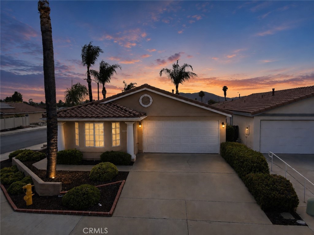 28099 Calle Casera