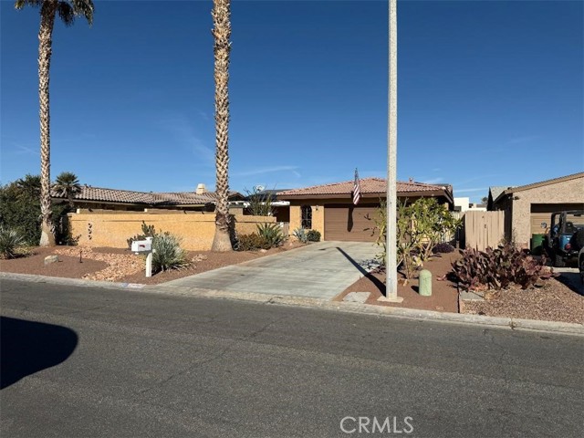 Detail Gallery Image 4 of 18 For 76960 Kentucky Ave, Palm Desert,  CA 92211 - 2 Beds | 2 Baths