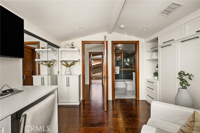 Detail Gallery Image 24 of 40 For 604 1/2 Marigold Ave #B,  Corona Del Mar,  CA 92625 - 3 Beds | 3 Baths