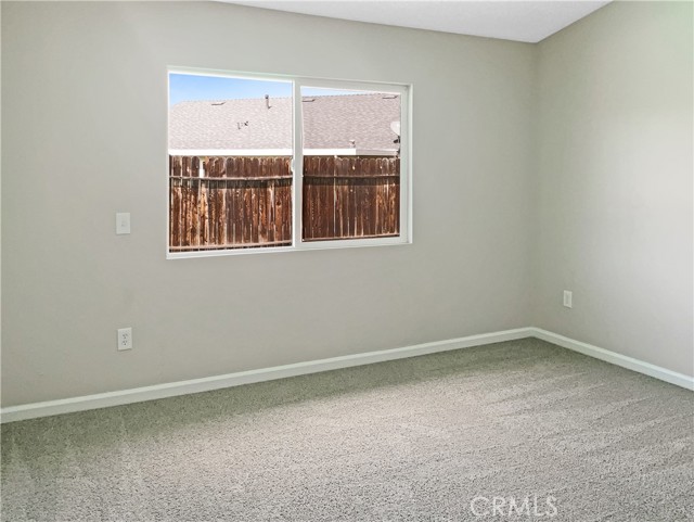Detail Gallery Image 4 of 23 For 10767 Collett Ave, Riverside,  CA 92505 - 3 Beds | 2 Baths