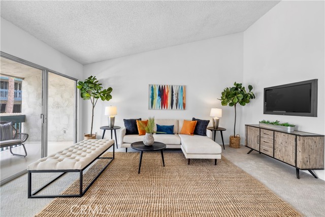 Detail Gallery Image 5 of 38 For 902 Camino Real #207,  Redondo Beach,  CA 90277 - 2 Beds | 2 Baths