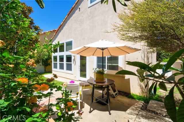19 Las Cruces, Irvine CA: https://media.crmls.org/medias/9a14776e-32a4-430a-ac6f-45006fb0761a.jpg
