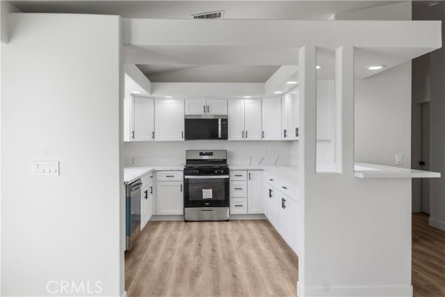 13565 Monterey RD, Desert Hot Springs CA: https://media.crmls.org/medias/9a14e0d2-79ca-47a5-94c3-03b5610b47b0.jpg
