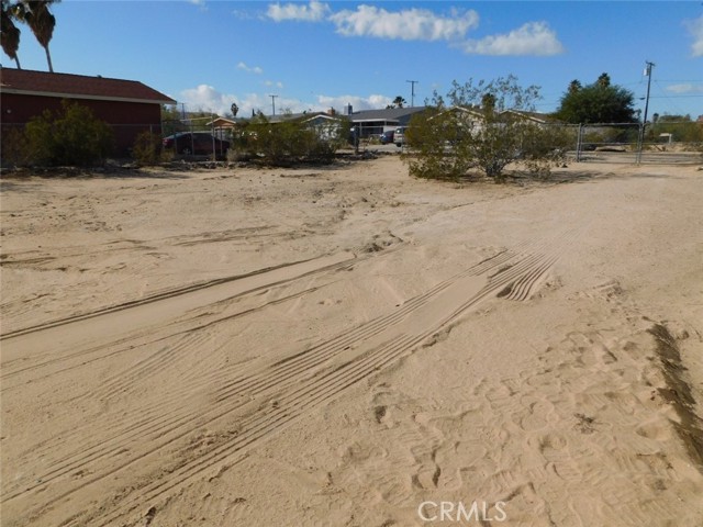 Detail Gallery Image 3 of 6 For 0 Cahuilla Ave, Twentynine Palms,  CA 92277 - – Beds | – Baths