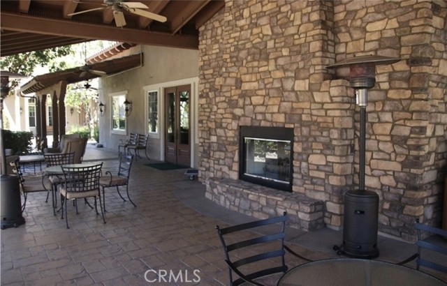 240 Glenview Lane, Hemet CA: https://media.crmls.org/medias/9a15a409-69c7-4b18-ab11-8a89fbc60e85.jpg
