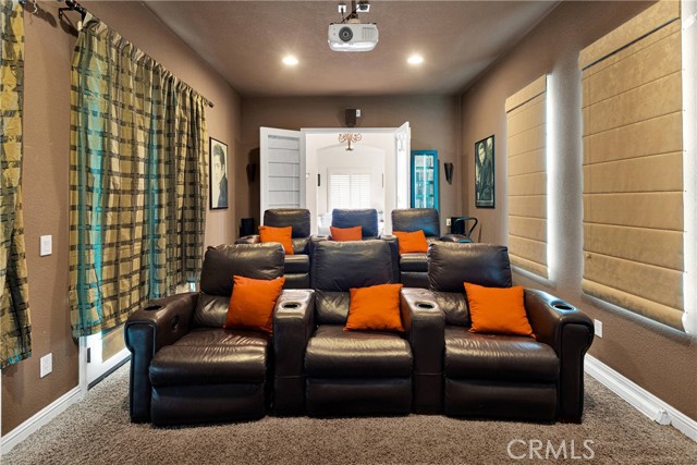 Detail Gallery Image 14 of 64 For 12982 Topsham, Apple Valley,  CA 92308 - 4 Beds | 3/1 Baths