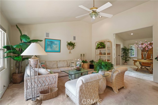 Detail Gallery Image 9 of 41 For 2124 Cervato Dr, Camarillo,  CA 93012 - 4 Beds | 2/1 Baths