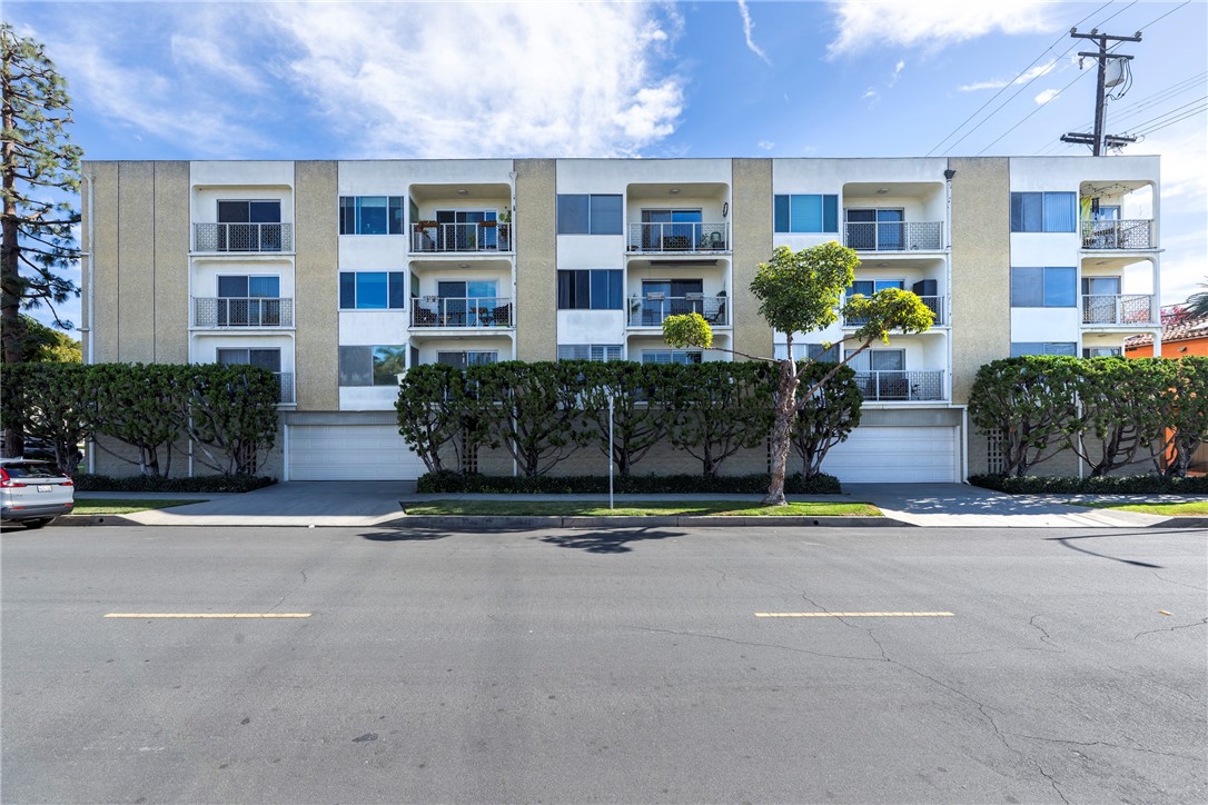 Detail Gallery Image 30 of 36 For 2500 E 2nd St #302,  Long Beach,  CA 90803 - 2 Beds | 2 Baths