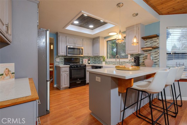 1022 Sir William Court, Chico CA: https://media.crmls.org/medias/9a177efd-6e8a-41cd-8ace-897b089f97f1.jpg