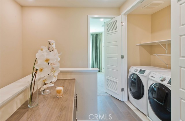 Detail Gallery Image 11 of 23 For 6749 W Gill, Los Angeles,  CA 90068 - 3 Beds | 3/1 Baths