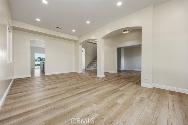 Detail Gallery Image 18 of 55 For 8707 Shore View, Bakersfield,  CA 93312 - 4 Beds | 3 Baths