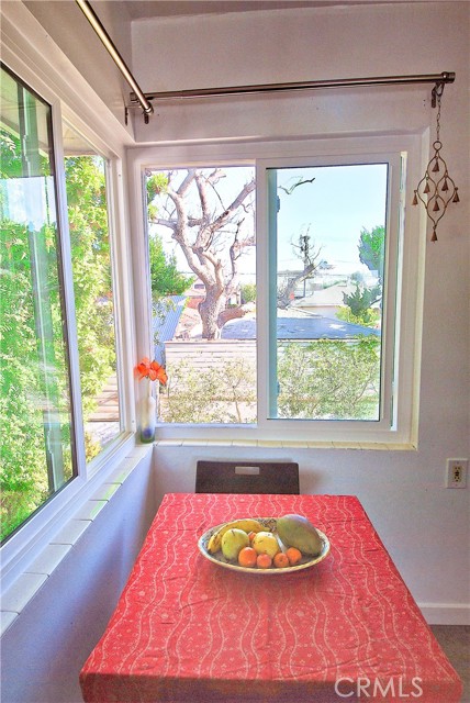 1446 Manhattan Beach Boulevard, Manhattan Beach CA: https://media.crmls.org/medias/9a18962d-8c6c-4153-9e81-fe782c1d3d6a.jpg