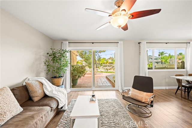 Detail Gallery Image 6 of 43 For 24311 Canyon Lake Drive N Unit 12, Canyon Lake,  CA 92587 - 2 Beds | 2 Baths