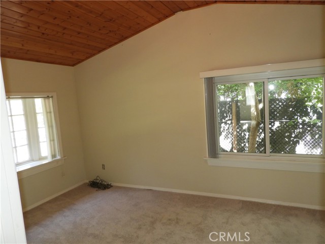 Detail Gallery Image 8 of 15 For 1554 Las Lunas St, Pasadena,  CA 91106 - 3 Beds | 2 Baths