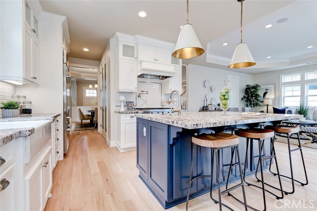 2408 Walnut Avenue, Manhattan Beach, California 90266, 5 Bedrooms Bedrooms, ,3 BathroomsBathrooms,Residential,Sold,Walnut,SB21207694