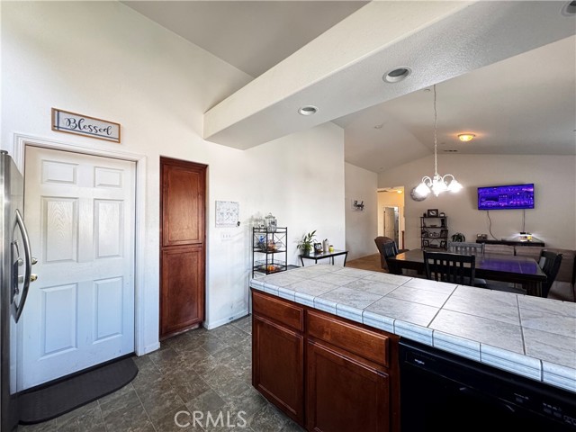 Detail Gallery Image 22 of 63 For 30912 Tadpole St, Visalia,  CA 93291 - 3 Beds | 2 Baths