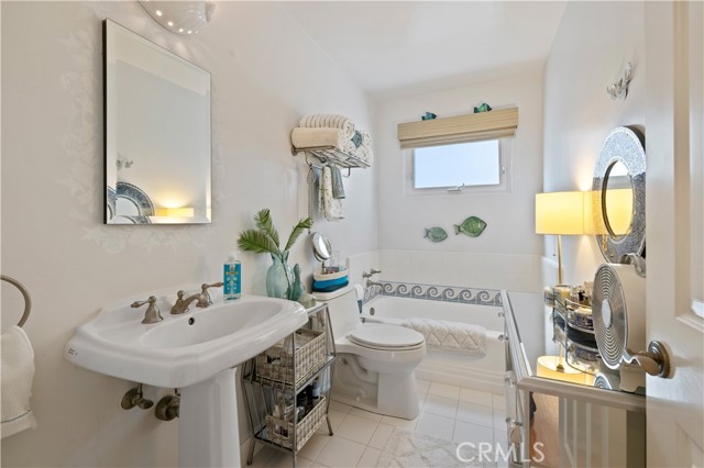 Detail Gallery Image 23 of 33 For 208 W Avenida De Los Lobos Marinos, San Clemente,  CA 92672 - 2 Beds | 2 Baths