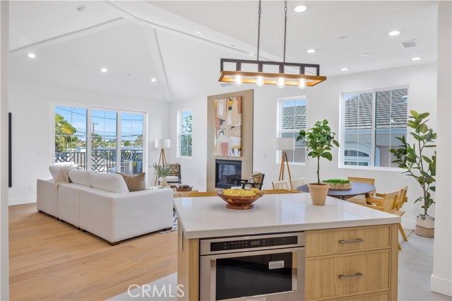 2420 Ives Lane, Redondo Beach, California 90278, 4 Bedrooms Bedrooms, ,3 BathroomsBathrooms,Residential,For Sale,Ives,SB25133700