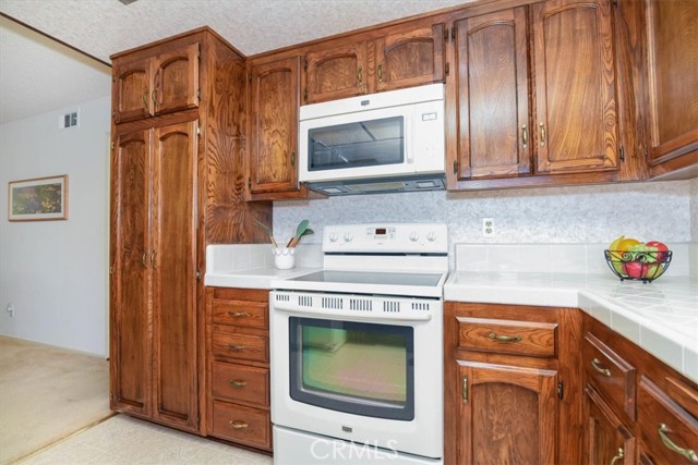 Detail Gallery Image 14 of 33 For 4406 Capricorn Ct, Lompoc,  CA 93436 - 4 Beds | 2 Baths