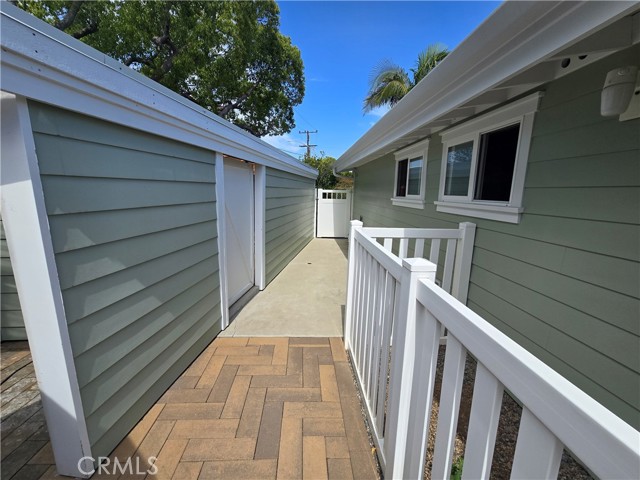 Detail Gallery Image 39 of 39 For 249 Loyola Rd, Costa Mesa,  CA 92626 - 4 Beds | 2 Baths