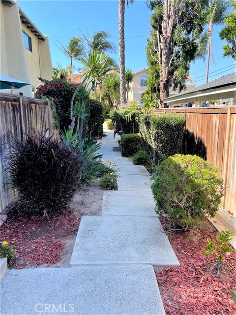 2520 Ruhland Avenue, Redondo Beach, California 90278, 2 Bedrooms Bedrooms, ,1 BathroomBathrooms,Residential,Sold,Ruhland,OC23112406