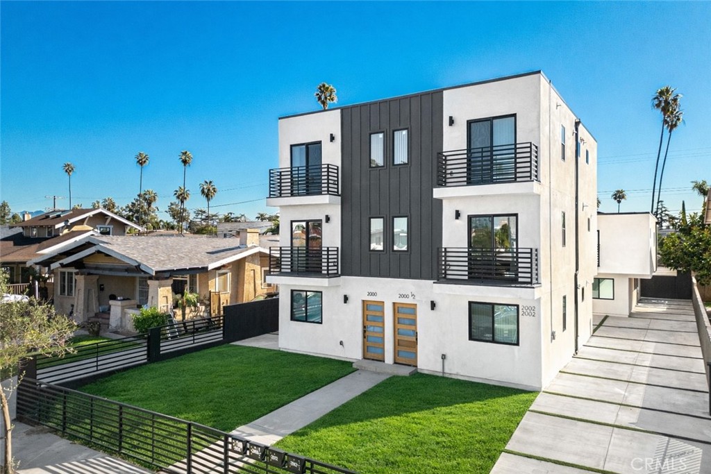 2002 Hillcrest Drive