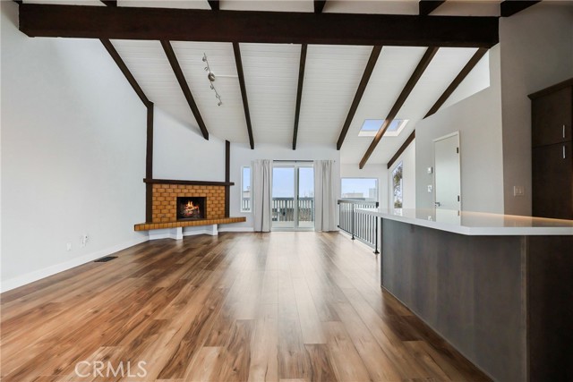 161 Monterey, Hermosa Beach CA: https://media.crmls.org/medias/9a1caf1b-8268-4e56-ba27-21d43a5699d7.jpg