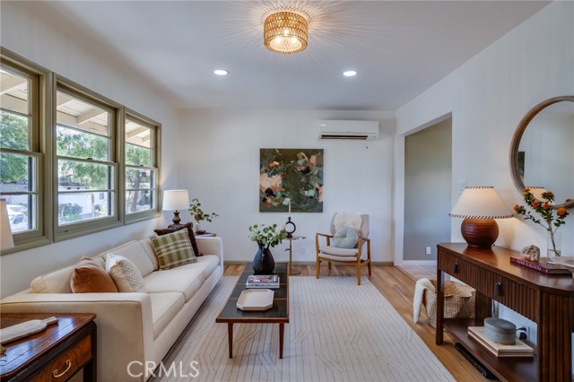 Detail Gallery Image 9 of 50 For 1901 Phillips Way, Los Angeles,  CA 90042 - 2 Beds | 1 Baths