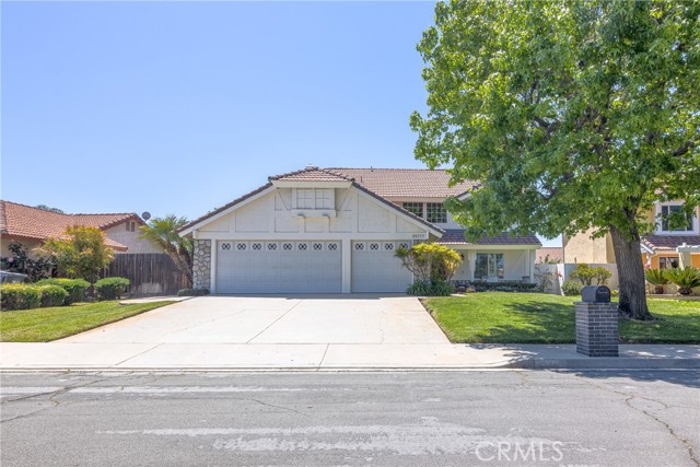 Detail Gallery Image 1 of 67 For 25717 Moonseed Dr, Moreno Valley,  CA 92553 - 4 Beds | 2/1 Baths