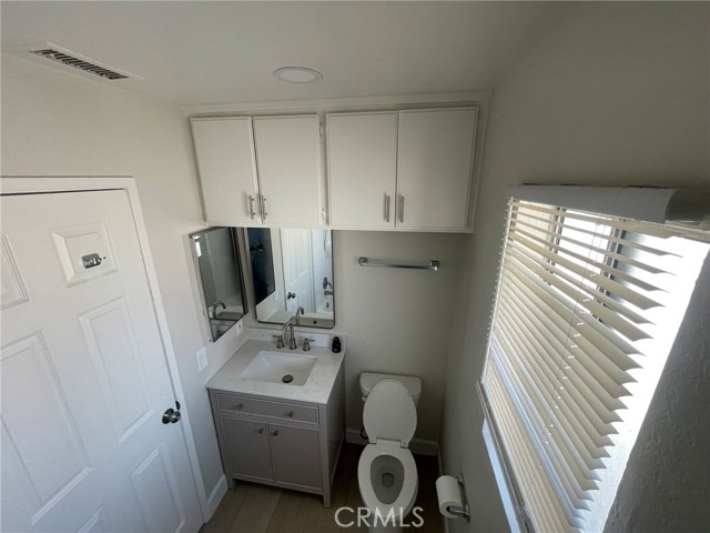 Detail Gallery Image 15 of 26 For 3703 Country Oaks Loop #B,  Ontario,  CA 91761 - 1 Beds | 1 Baths