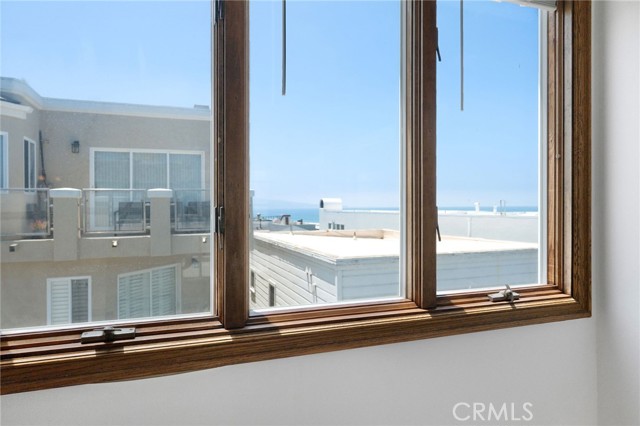 232 29th Street, Manhattan Beach CA: https://media.crmls.org/medias/9a20289b-0d59-47be-9391-0682df42df7d.jpg