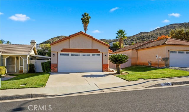 27968 Red Dawn, Menifee CA: https://media.crmls.org/medias/9a2064f9-6105-485f-bfe4-ed8a7d6454f6.jpg