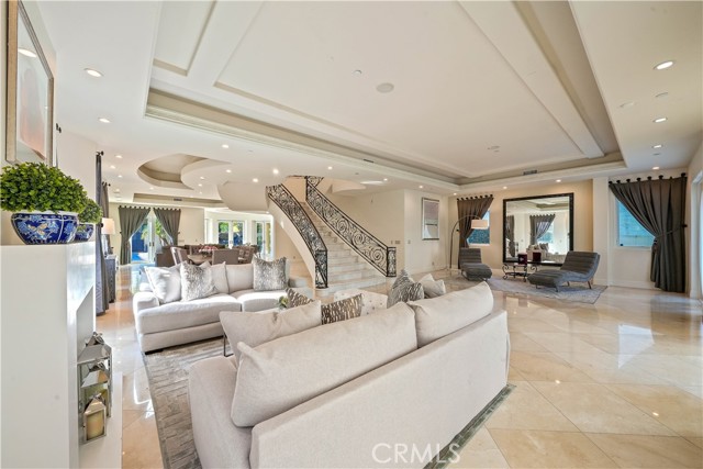 Detail Gallery Image 5 of 17 For 123 N Doheny Dr, Beverly Hills,  CA 90211 - 5 Beds | 5/1 Baths