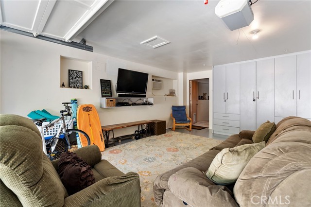 1733 Arteique Rd, Topanga CA: https://media.crmls.org/medias/9a212fb3-395b-4233-a792-5a2398f062b6.jpg
