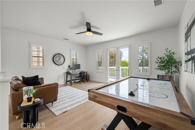 26814 Fairlain Drive, Valencia CA: https://media.crmls.org/medias/9a219e9c-3378-45f7-96f3-9667d4a4f7c5.jpg