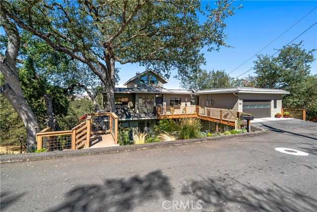 9055 Junipero Avenue, Atascadero CA: https://media.crmls.org/medias/9a21a2dc-7723-43e7-8f6e-1cb330e5e215.jpg