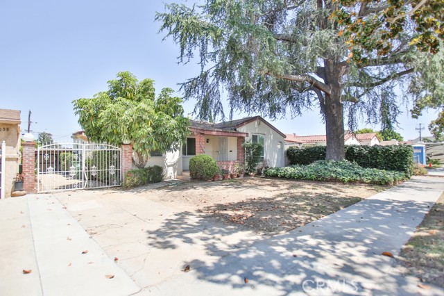 1012 S Sierra Vista Avenue, Alhambra CA: https://media.crmls.org/medias/9a21d865-5759-42f2-8448-3897aefb5c24.jpg