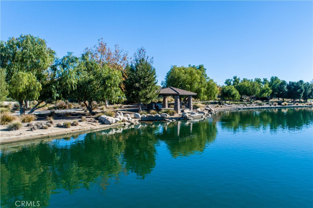 https://media.crmls.org/medias/9a22163c-849a-4bce-93fb-5b4bcfc6e39d.jpg?preset=X-Large