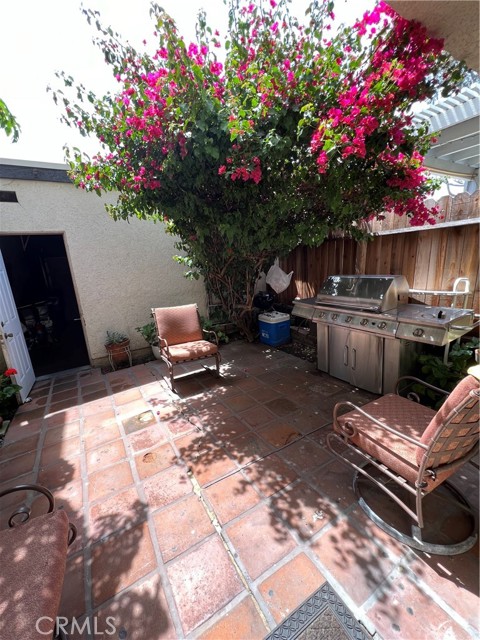 Detail Gallery Image 23 of 46 For 6551 Wystone Ave #2,  Reseda,  CA 91335 - 3 Beds | 2 Baths