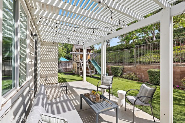 Detail Gallery Image 3 of 38 For 10 Sachem Way, Ladera Ranch,  CA 92694 - 4 Beds | 2/1 Baths