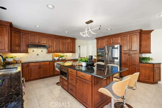 Detail Gallery Image 12 of 46 For 33575 via De Agua, San Juan Capistrano,  CA 92675 - 4 Beds | 3 Baths