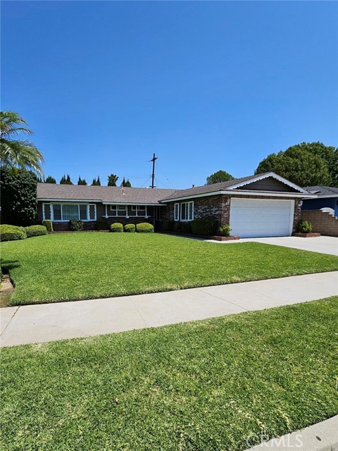 11709 Pounds Avenue, Whittier CA: https://media.crmls.org/medias/9a2434e7-b814-4ae7-981c-d7f235f4ea2f.jpg