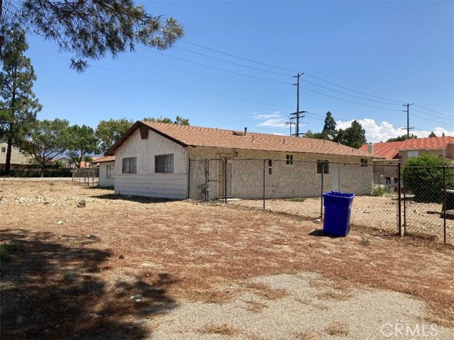 6911 Sierra Avenue Fontana CA 92336