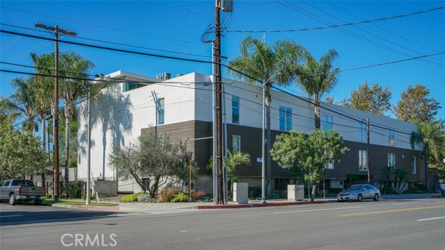 Detail Gallery Image 6 of 55 For 4705 Whitsett #106,  Studio City,  CA 91604 - 2 Beds | 2 Baths