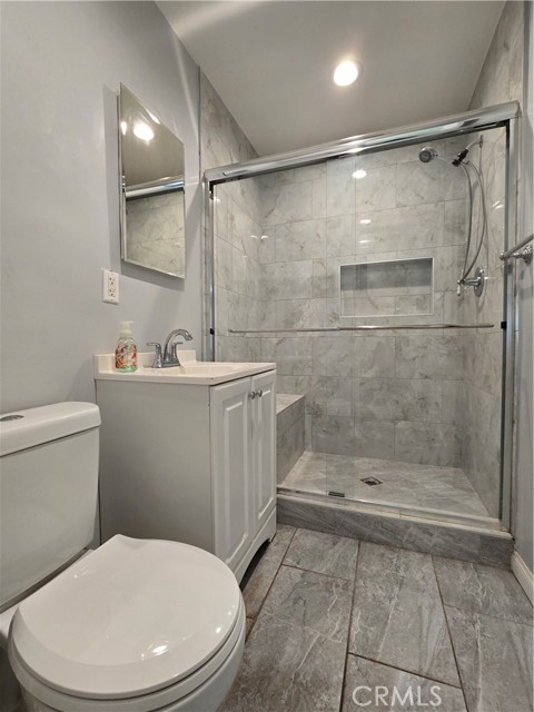 Detail Gallery Image 4 of 13 For 12007 Highdale St, Norwalk,  CA 90650 - 2 Beds | 1 Baths