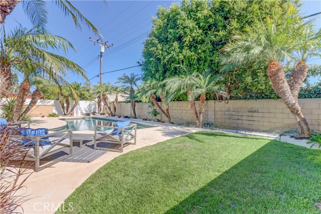 11428 Snowdrop Avenue, Fountain Valley CA: https://media.crmls.org/medias/9a281f44-cd83-4ad6-a1af-0a30066bf8e2.jpg