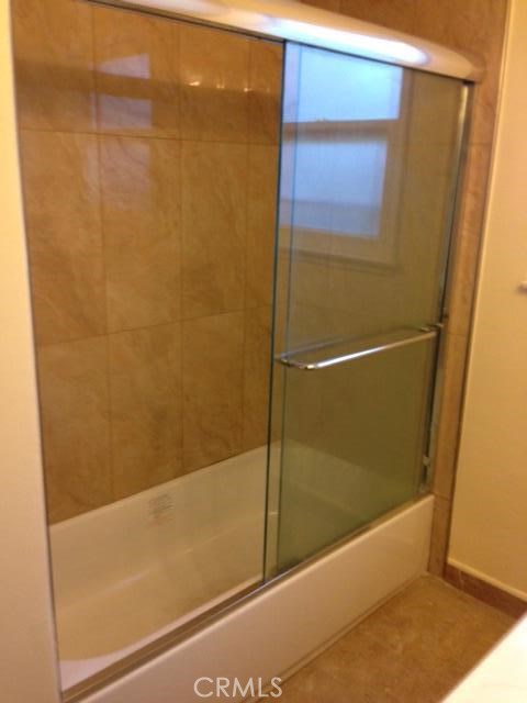 Detail Gallery Image 17 of 18 For 19224 Sylvan St, Tarzana,  CA 91335 - 3 Beds | 2 Baths