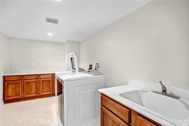 Detail Gallery Image 20 of 66 For 11343 Fulbourn Ct, Rancho Cucamonga,  CA 91730 - 5 Beds | 2/1 Baths